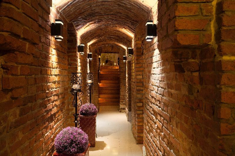 อพาร์ตโฮเต็ล โอเบอร์ซา Aparthotel คราคูฟ ภายนอก รูปภาพ