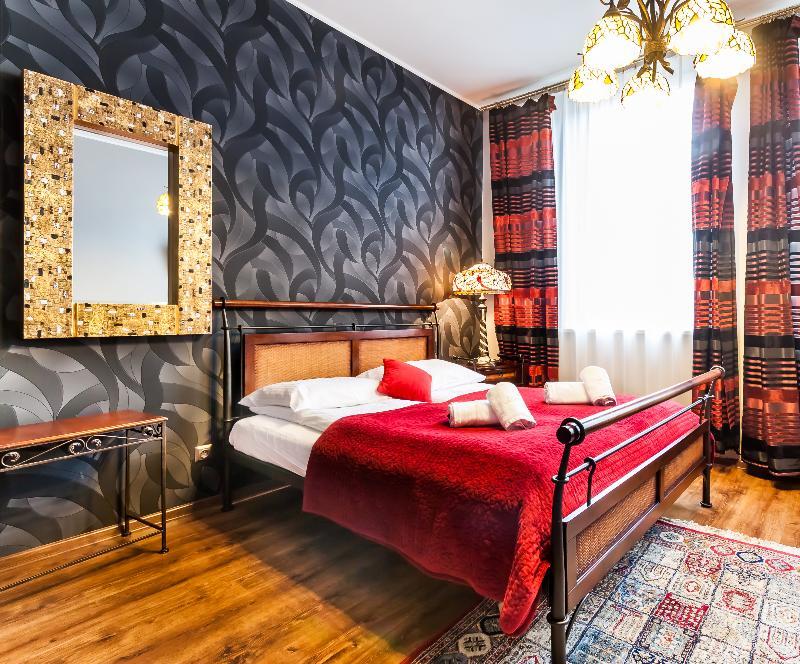 อพาร์ตโฮเต็ล โอเบอร์ซา Aparthotel คราคูฟ ภายนอก รูปภาพ
