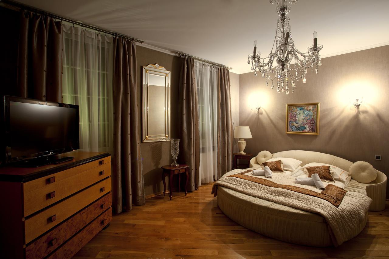 อพาร์ตโฮเต็ล โอเบอร์ซา Aparthotel คราคูฟ ภายนอก รูปภาพ