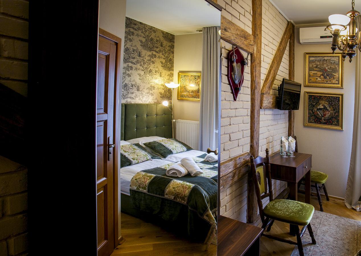 อพาร์ตโฮเต็ล โอเบอร์ซา Aparthotel คราคูฟ ภายนอก รูปภาพ