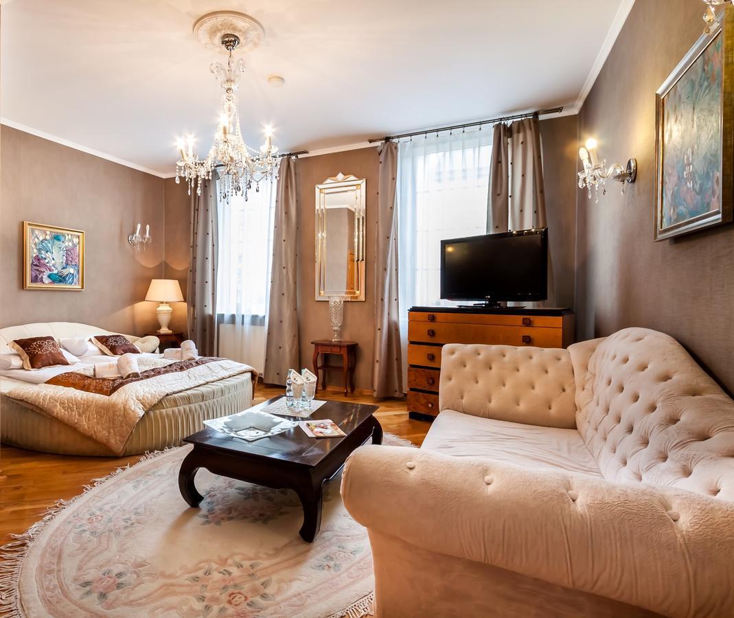 อพาร์ตโฮเต็ล โอเบอร์ซา Aparthotel คราคูฟ ภายนอก รูปภาพ