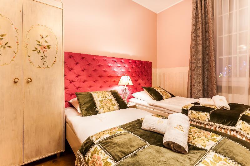 อพาร์ตโฮเต็ล โอเบอร์ซา Aparthotel คราคูฟ ภายนอก รูปภาพ